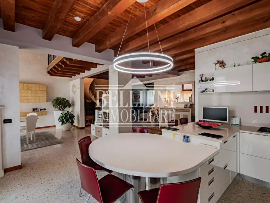 Immagine 7 di Villa in vendita  in Via Francesco Crispi a Costabissara