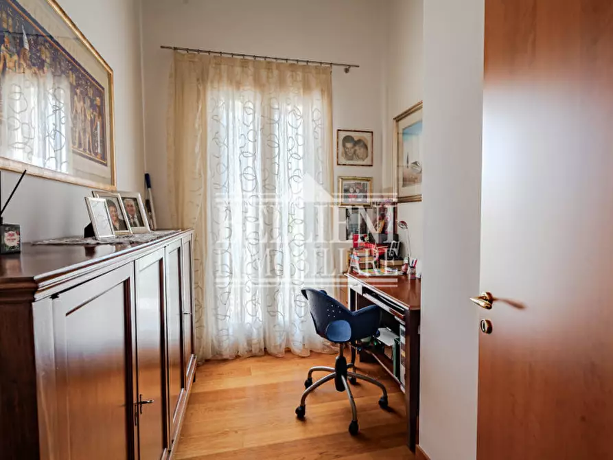 Immagine 11 di Villa in vendita  in Via Francesco Crispi a Costabissara