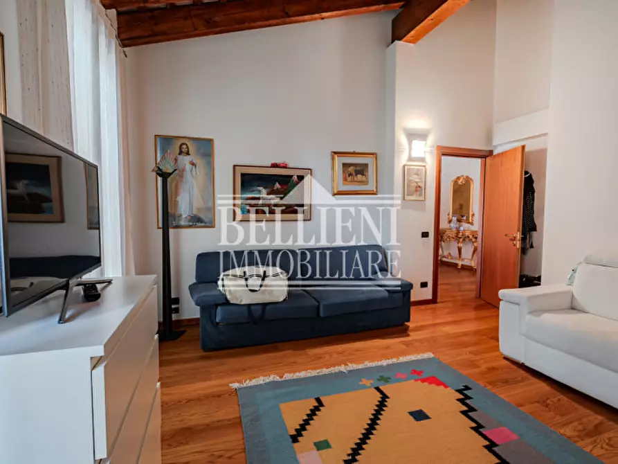 Immagine 31 di Villa in vendita  in Via Francesco Crispi a Costabissara