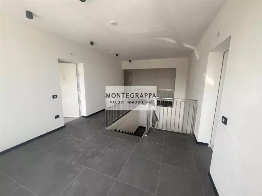Immagine 3 di Appartamento in vendita  in Via Ottone Brentari a Rossano Veneto