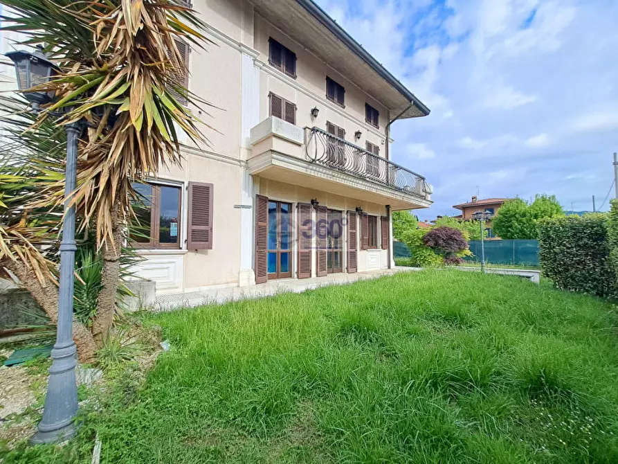 Immagine 2 di Appartamento in vendita  in Via Marchiani a Passirano