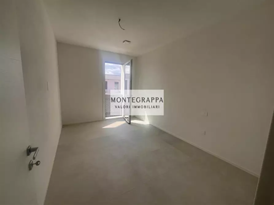 Immagine 1 di Casa bifamiliare in vendita  in Via Ottone Brentari a Rossano Veneto