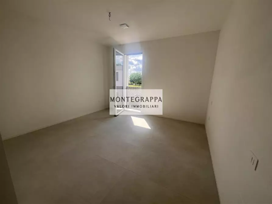 Immagine 2 di Casa bifamiliare in vendita  in Via Ottone Brentari a Rossano Veneto