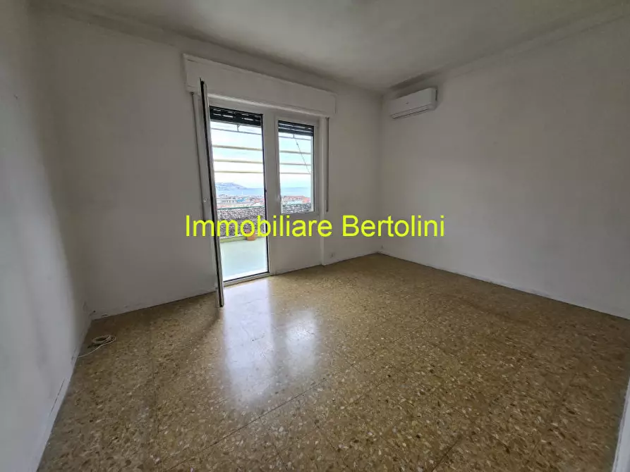 Immagine 4 di Appartamento in vendita  in CORSO INGLESI a San Remo