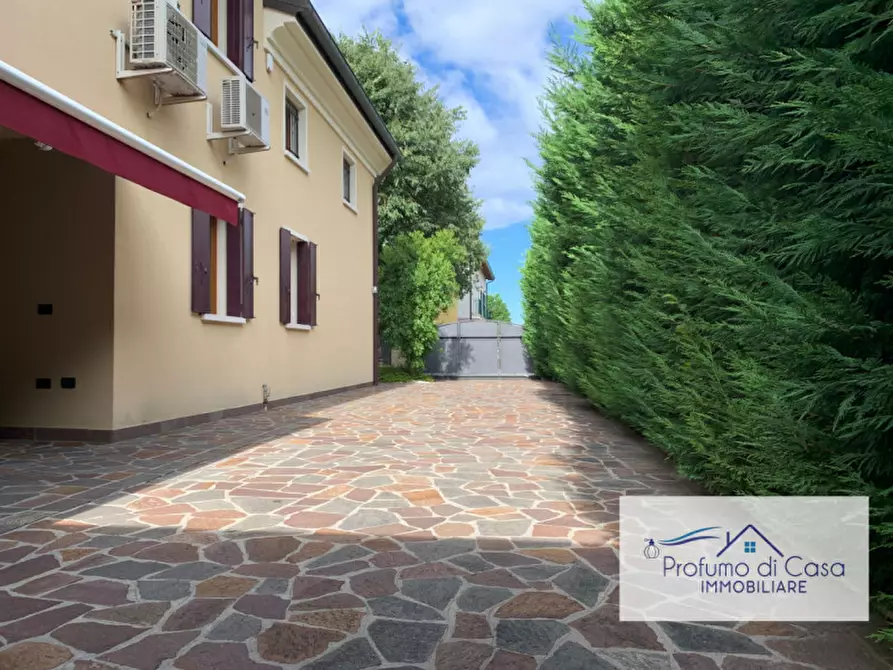 Immagine 50 di Villa in vendita  in Via Santo Stefano a Vigonza