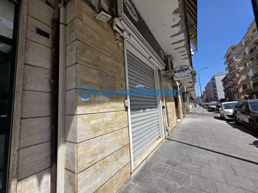 Immagine 5 di Negozio in affitto  in Via Diocleziano a Napoli