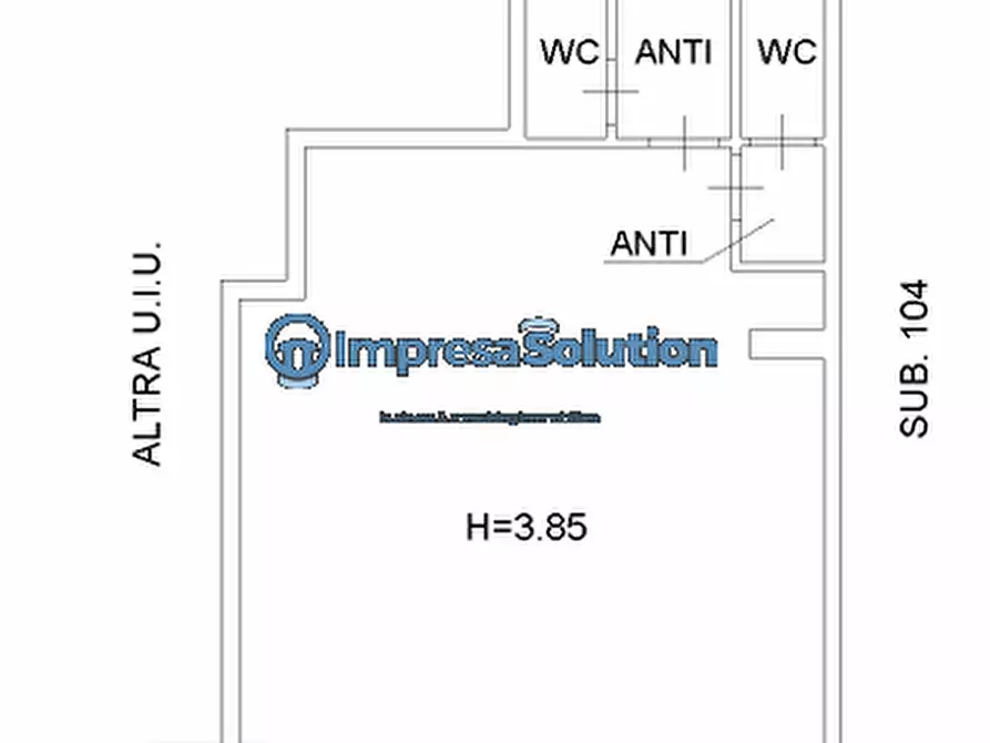 Immagine 16 di Negozio in affitto  in Via Diocleziano a Napoli