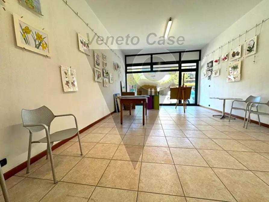 Immagine 3 di Negozio in affitto  a Vigonovo