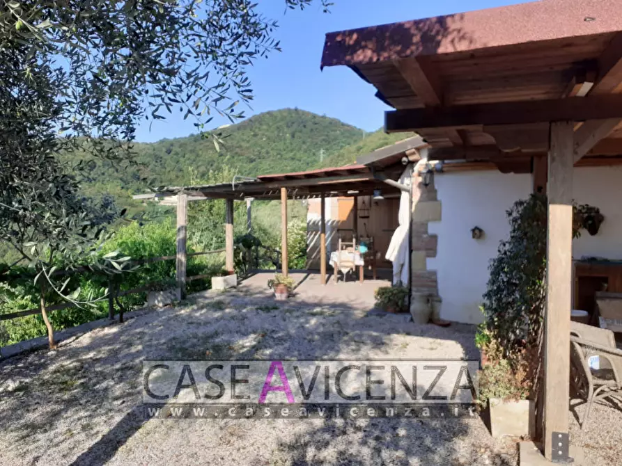 Immagine 2 di Villa in vendita  in Via Chiesa a Nanto