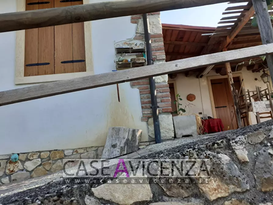 Immagine 5 di Villa in vendita  in Via Chiesa a Nanto