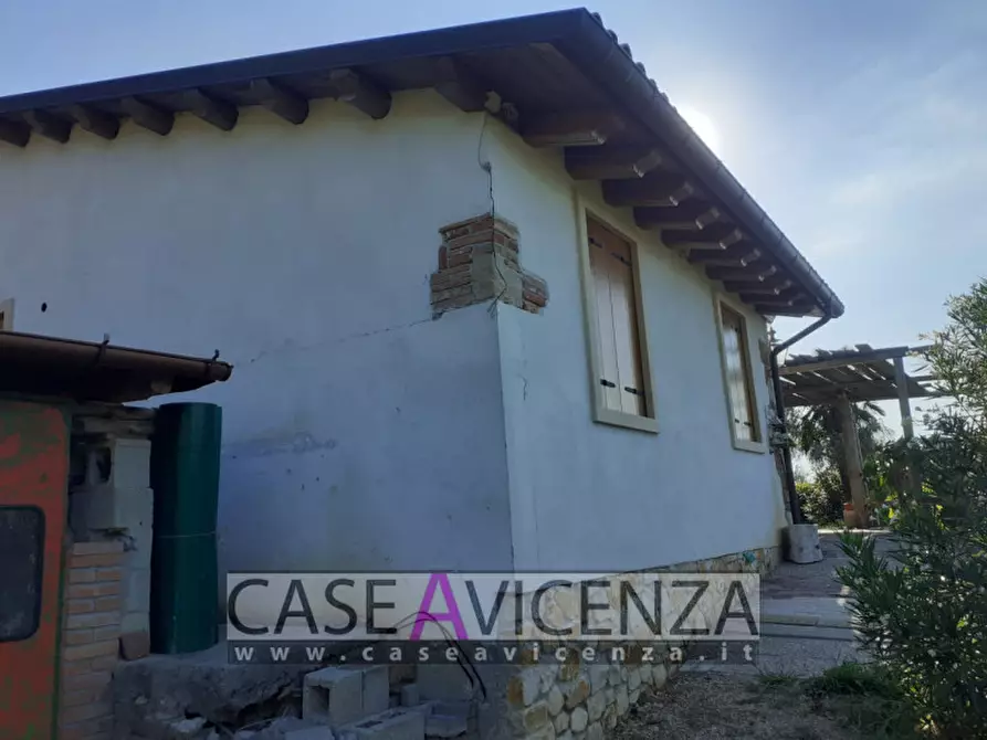 Immagine 9 di Villa in vendita  in Via Chiesa a Nanto