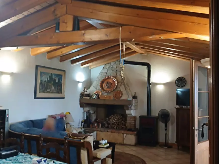 Immagine 25 di Villa in vendita  in Via Chiesa a Nanto