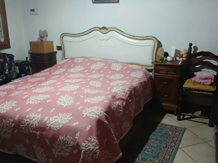 Immagine 31 di Villa in vendita  in Via Chiesa a Nanto