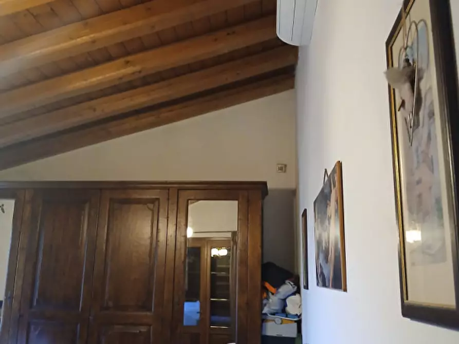 Immagine 37 di Villa in vendita  in Via Chiesa a Nanto