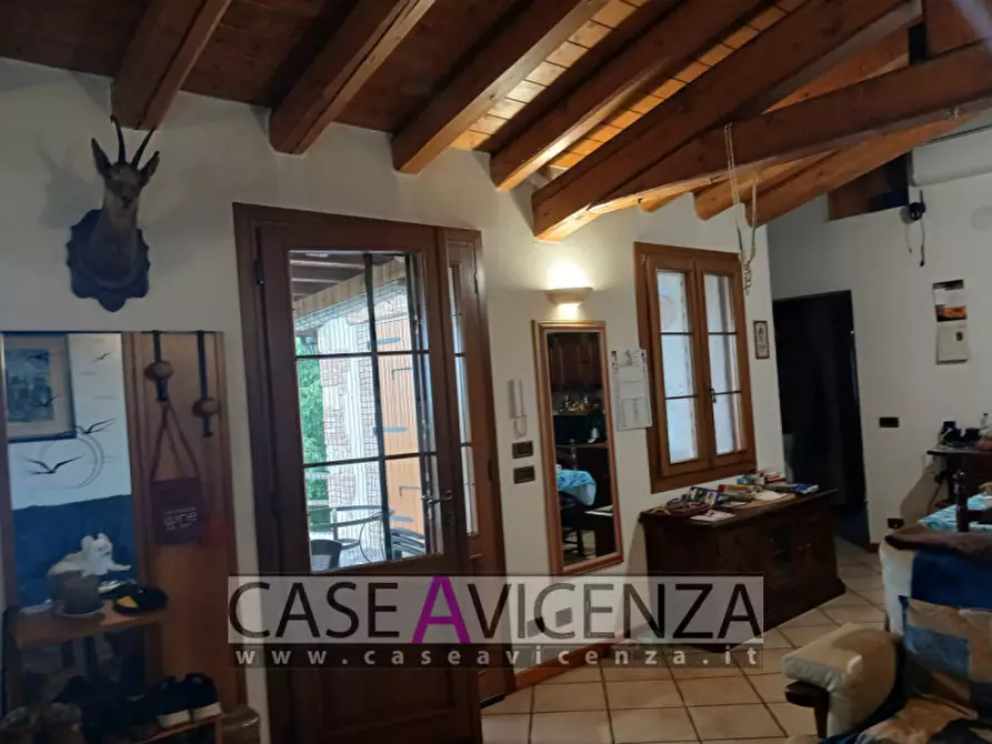 Immagine 46 di Villa in vendita  in Via Chiesa a Nanto