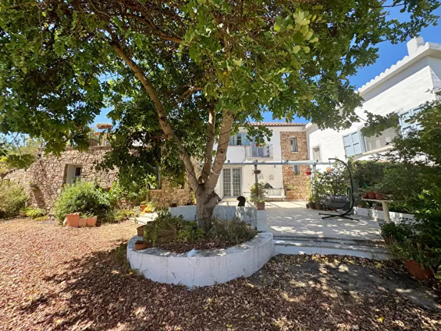 Immagine 11 di Villa in vendita  in VIA SOLE RUIU a Olbia