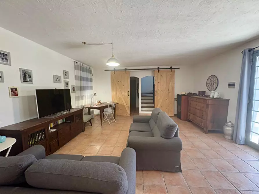 Immagine 29 di Villa in vendita  in VIA SOLE RUIU a Olbia