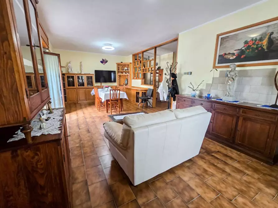 Immagine 3 di Appartamento in vendita  in Via Giacomo Matteotti a Lunano