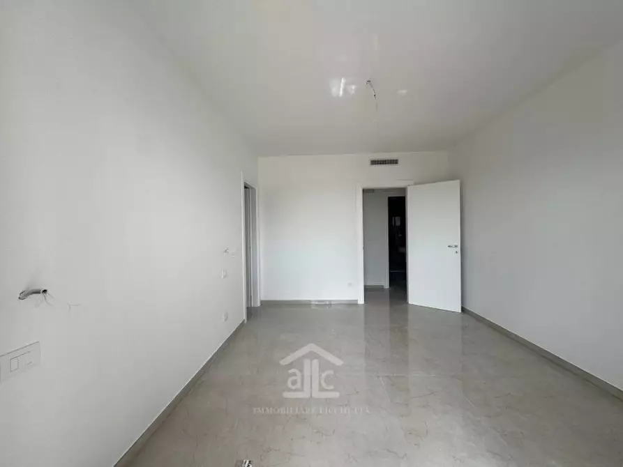 Immagine 9 di Appartamento in vendita  in via san pietro in lama a Lecce