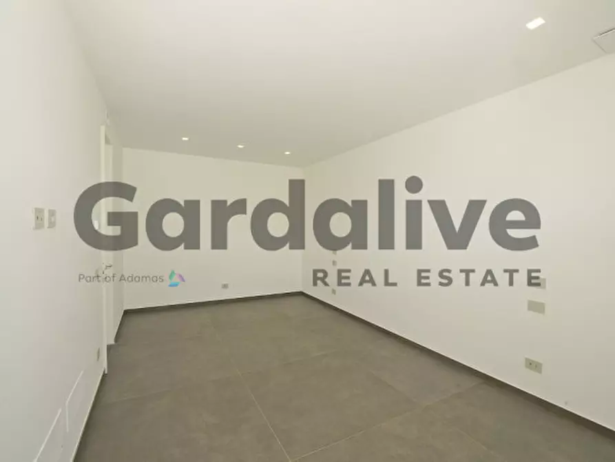 Immagine 22 di Villa in vendita  in Via San Martino a Manerba Del Garda