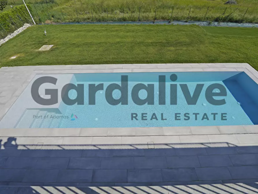 Immagine 28 di Villa in vendita  in Via San Martino a Manerba Del Garda