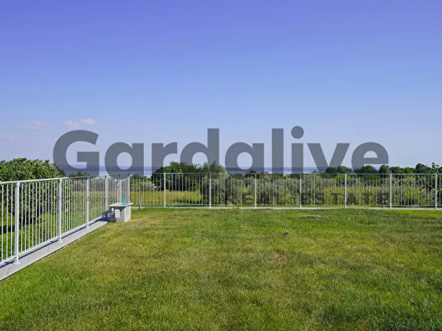 Immagine 29 di Villa in vendita  in Via San Martino a Manerba Del Garda