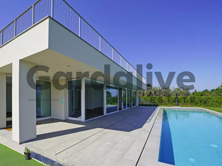 Immagine 36 di Villa in vendita  in Via San Martino a Manerba Del Garda