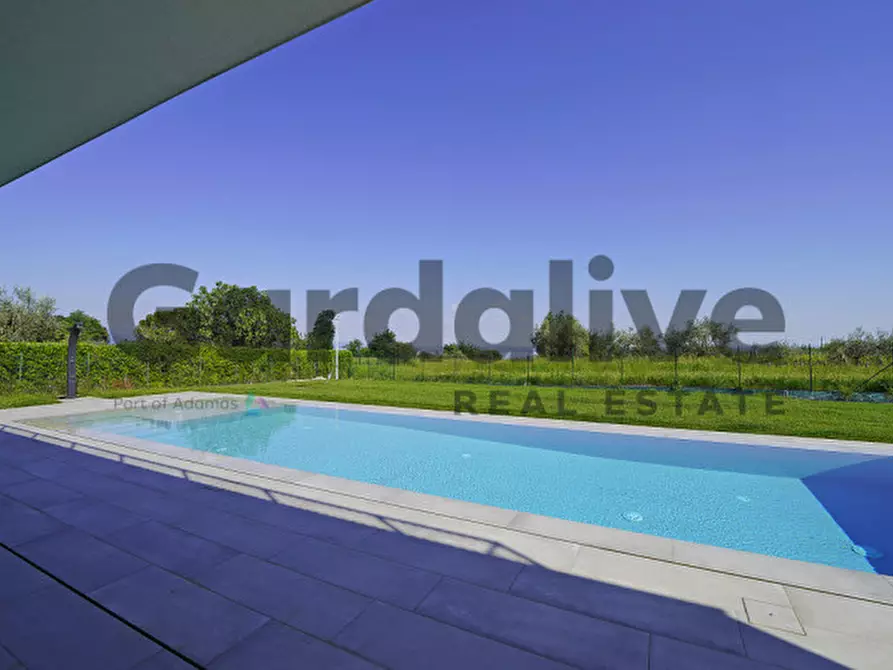 Immagine 38 di Villa in vendita  in Via San Martino a Manerba Del Garda