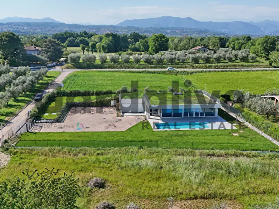 Immagine 43 di Villa in vendita  in Via San Martino a Manerba Del Garda