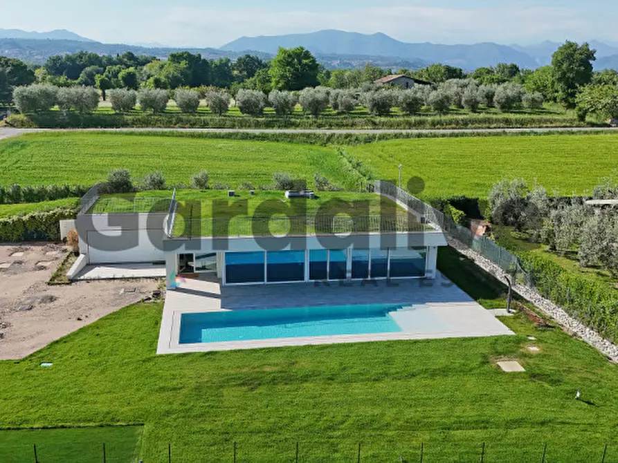 Immagine 46 di Villa in vendita  in Via San Martino a Manerba Del Garda