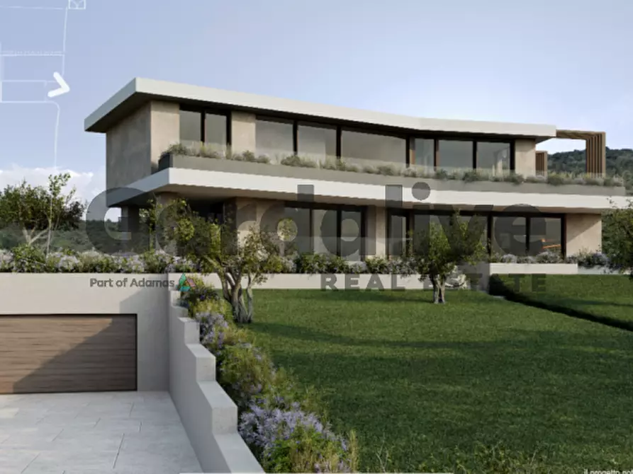 Immagine 1 di Villa in vendita  in Via P. Ondei a Lonato del Garda