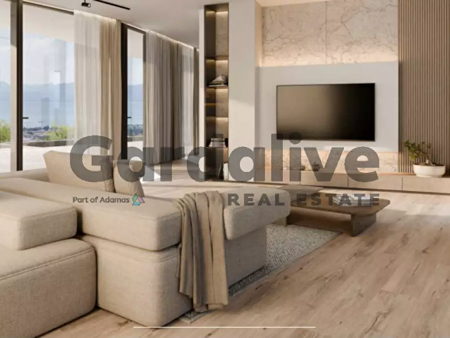 Immagine 7 di Villa in vendita  in Via P. Ondei a Lonato del Garda