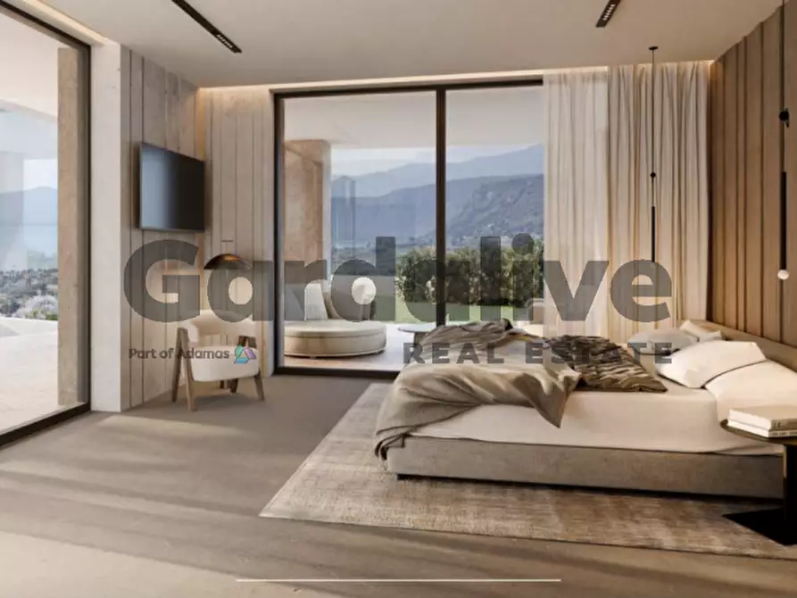 Immagine 8 di Villa in vendita  in Via P. Ondei a Lonato del Garda