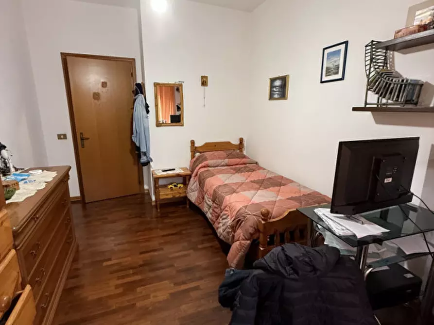 Immagine 26 di Appartamento in vendita  in Via dei Garofani a Senigallia