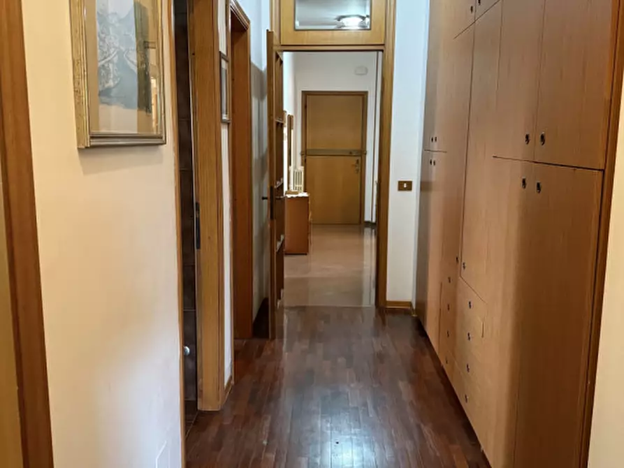 Immagine 27 di Appartamento in vendita  in Via dei Garofani a Senigallia