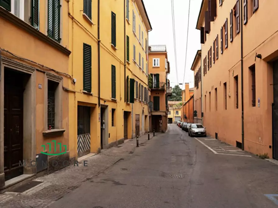 Immagine 1 di Monolocale in vendita  in Via del Fossato a Bologna