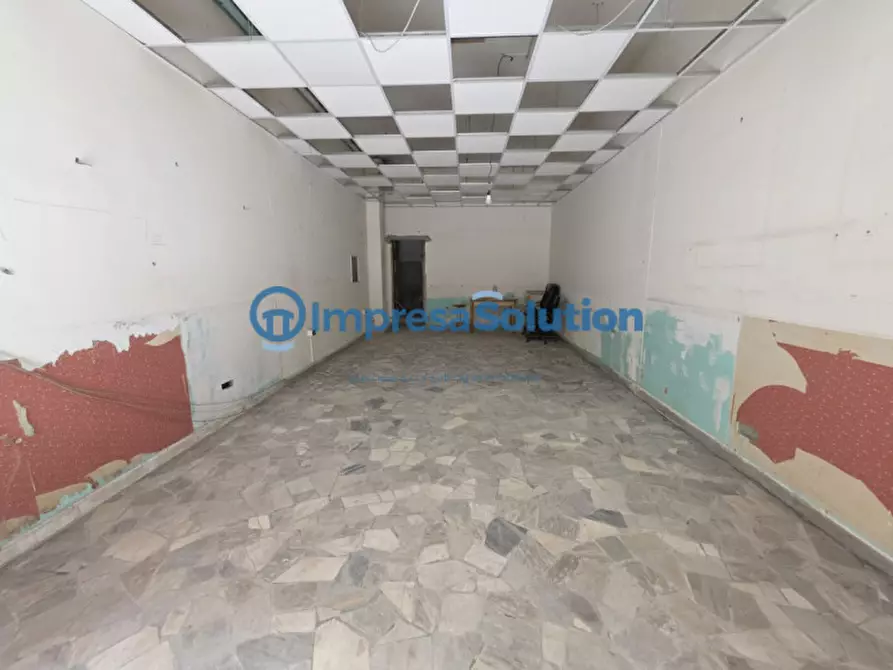 Immagine 7 di Negozio in vendita  in Via Diocleziano a Napoli