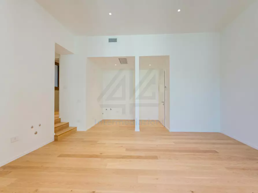 Immagine 1 di Appartamento in vendita  in via degli Zabarella 24 Padova a Padova