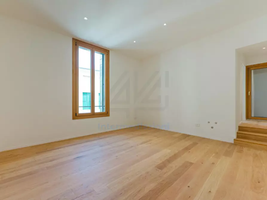 Immagine 4 di Appartamento in vendita  in via degli Zabarella 24 Padova a Padova