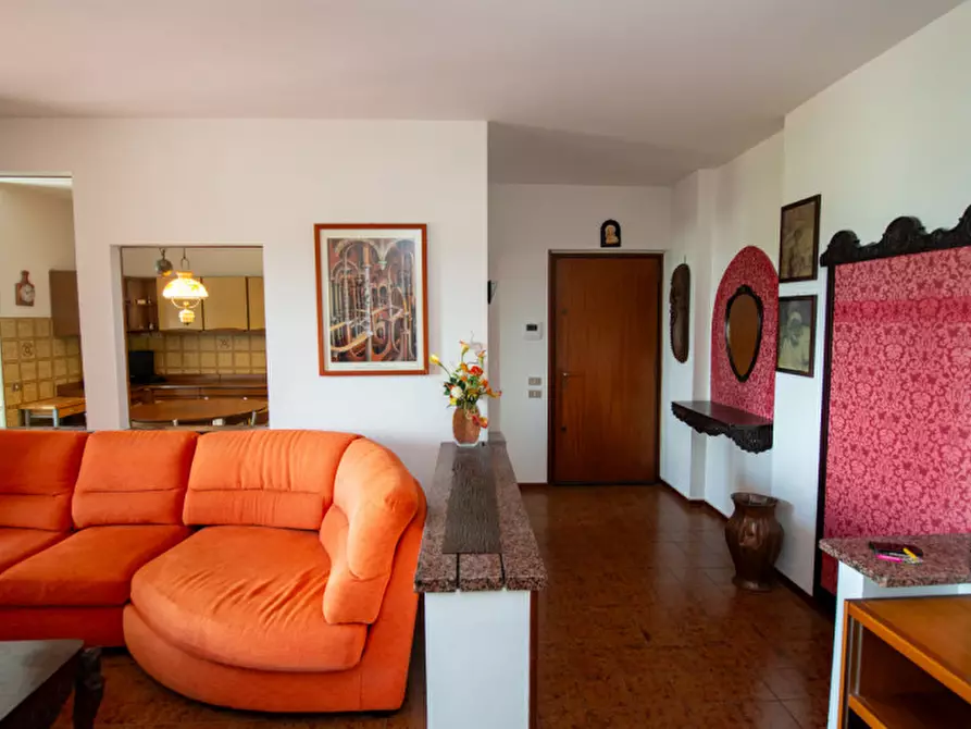 Immagine 3 di Appartamento in vendita  in Via Unità d'Italia 15 a Verona