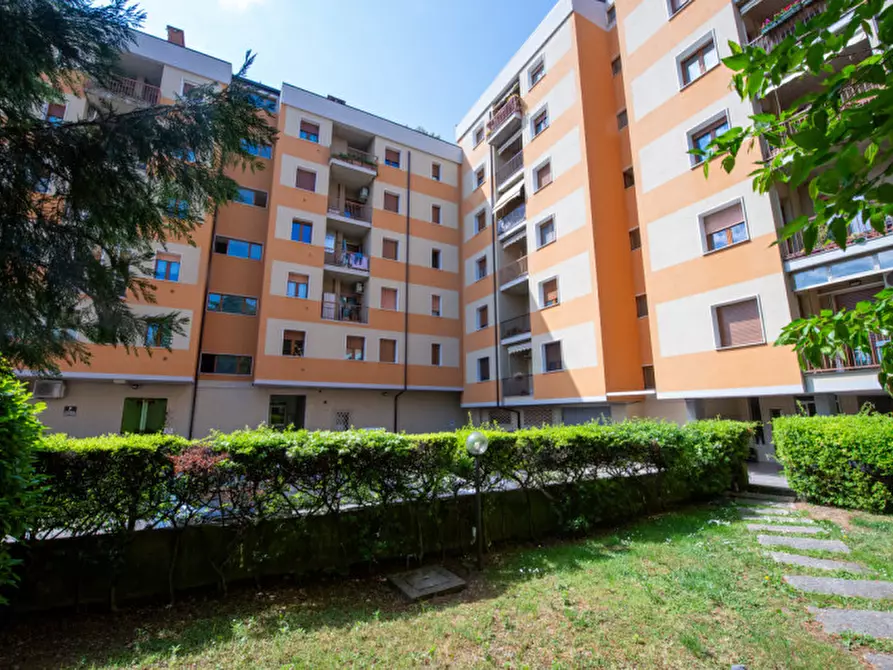 Immagine 15 di Appartamento in vendita  in Via Unità d'Italia 15 a Verona