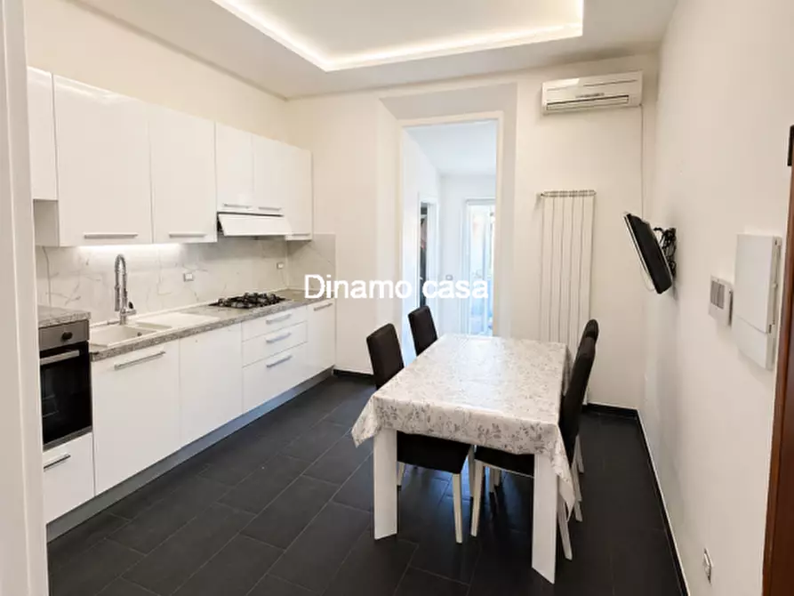 Immagine 10 di Appartamento in vendita  in Via Vincenzo da Filicaia a Prato