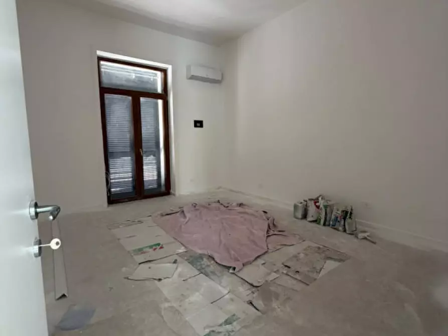 Immagine 1 di Appartamento in vendita  in Via Carlo Santoro, 4 a Salerno