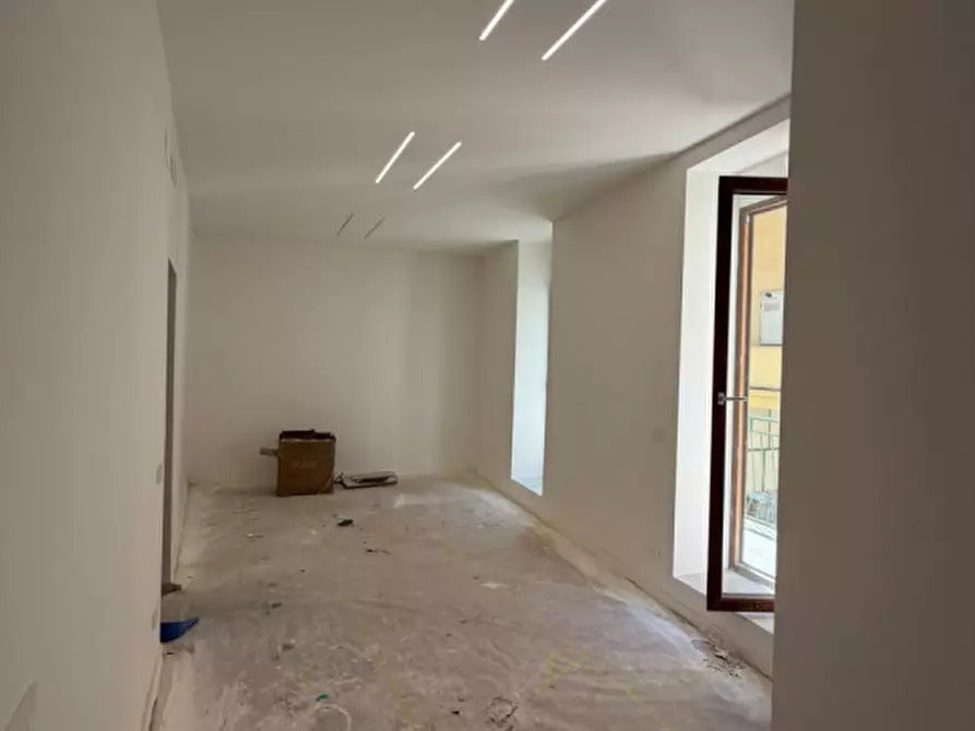 Immagine 2 di Appartamento in vendita  in Via Carlo Santoro, 4 a Salerno
