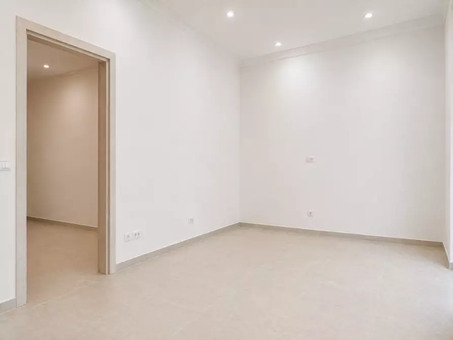 Immagine 2 di Appartamento in vendita  in Via Carlo Santoro, 4 a Salerno