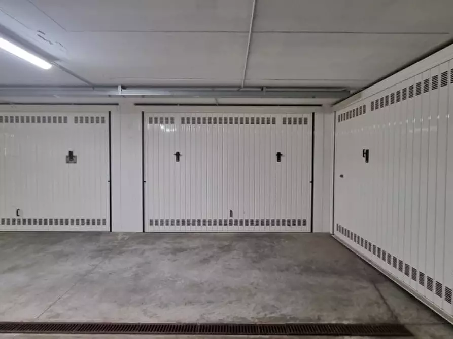 Immagine 16 di Appartamento in vendita  in Via Lucio Saltini a Carpi