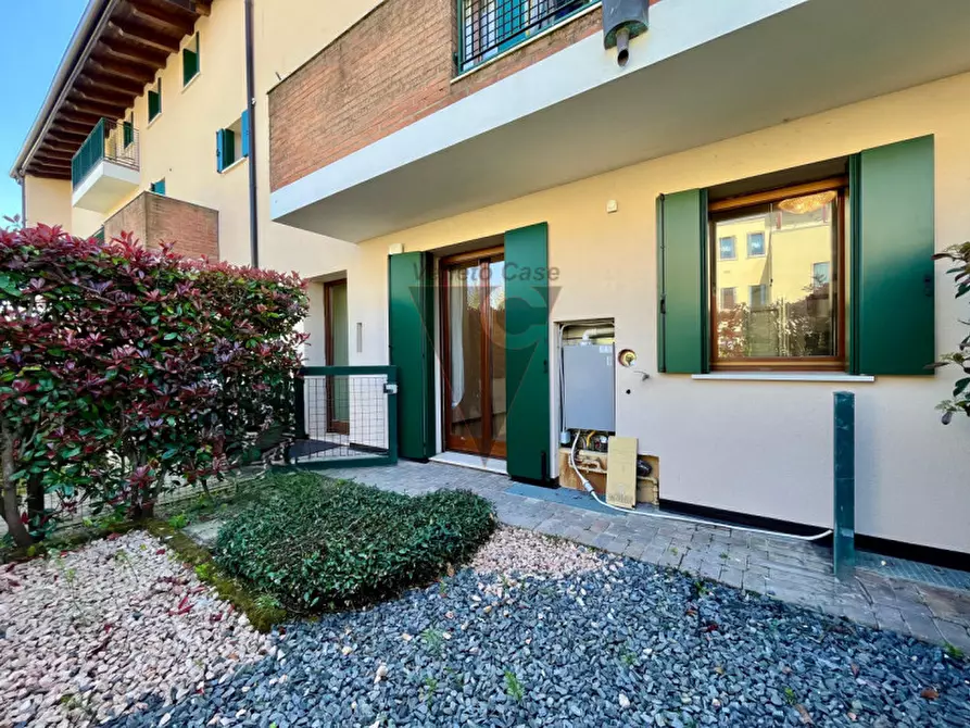 Immagine 1 di Appartamento in vendita  in Via Vivaldi a Fiesso D'artico