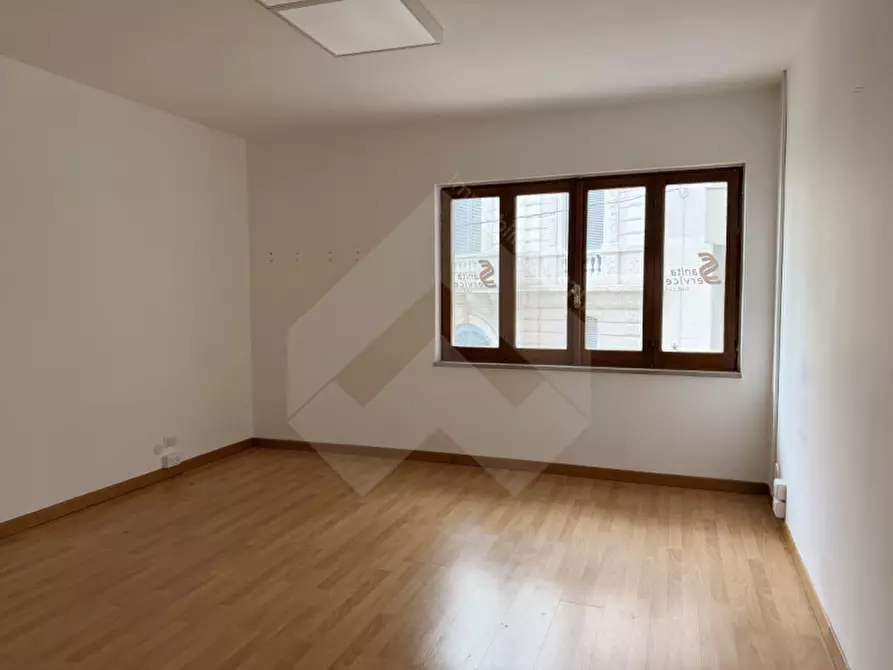 Immagine 4 di Ufficio in vendita  in Via Pisani, 65 a Andria