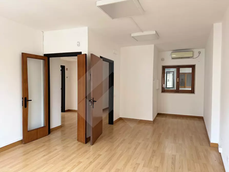 Immagine 8 di Ufficio in vendita  in Via Pisani, 65 a Andria