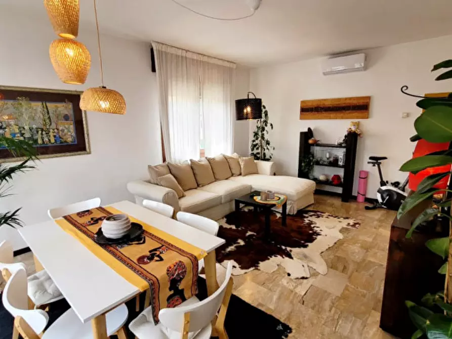 Immagine 2 di Appartamento in vendita  in via Tommaseo a Torreglia